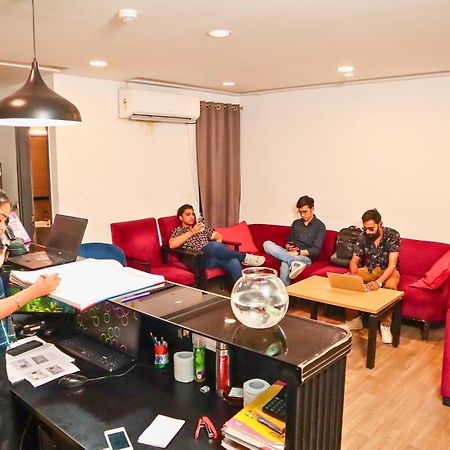 Hotel La Serene By Qotel-Gagan Vihar Anand Vihar Yeni Delhi Dış mekan fotoğraf