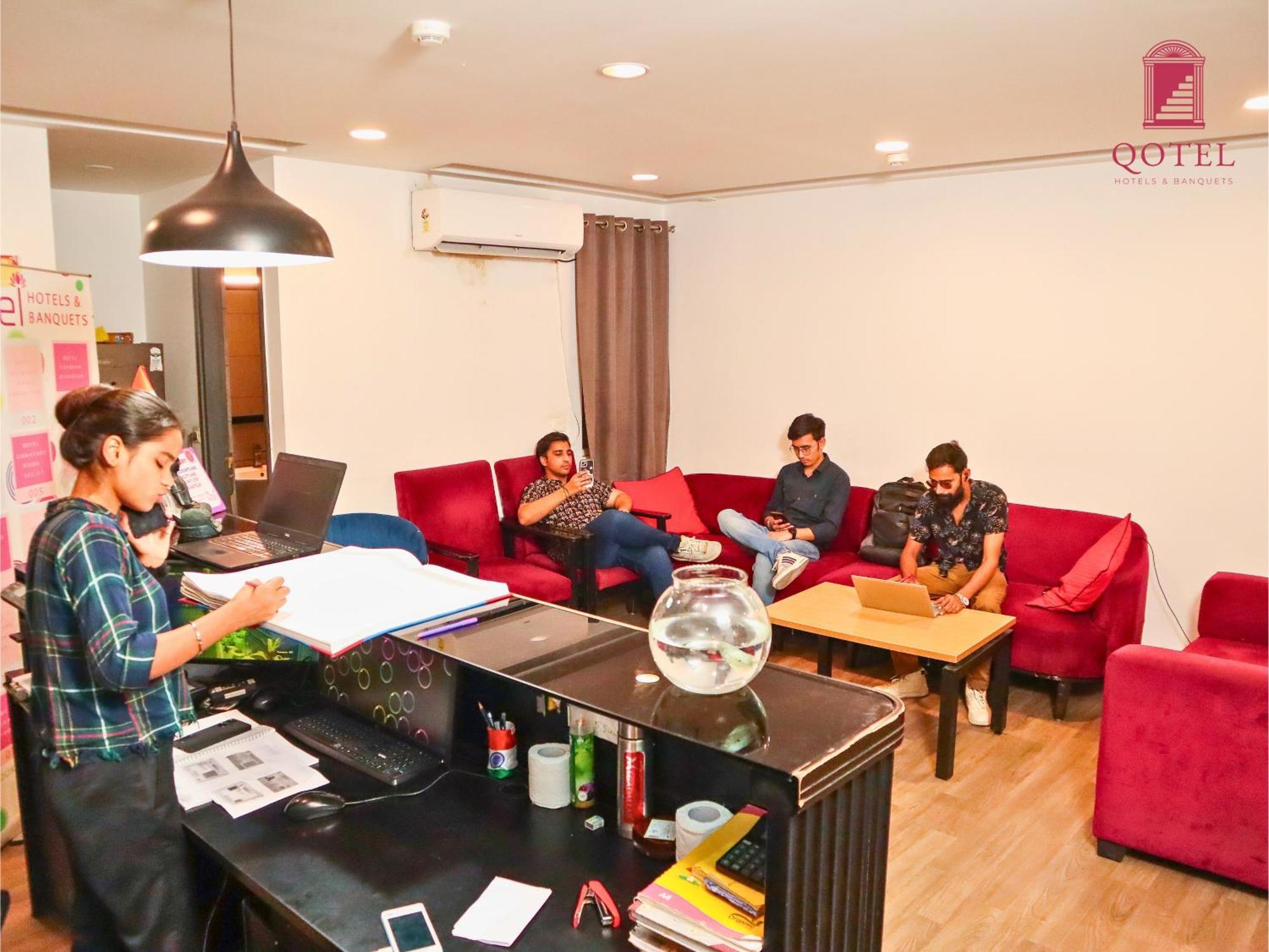 Hotel La Serene By Qotel-Gagan Vihar Anand Vihar Yeni Delhi Dış mekan fotoğraf